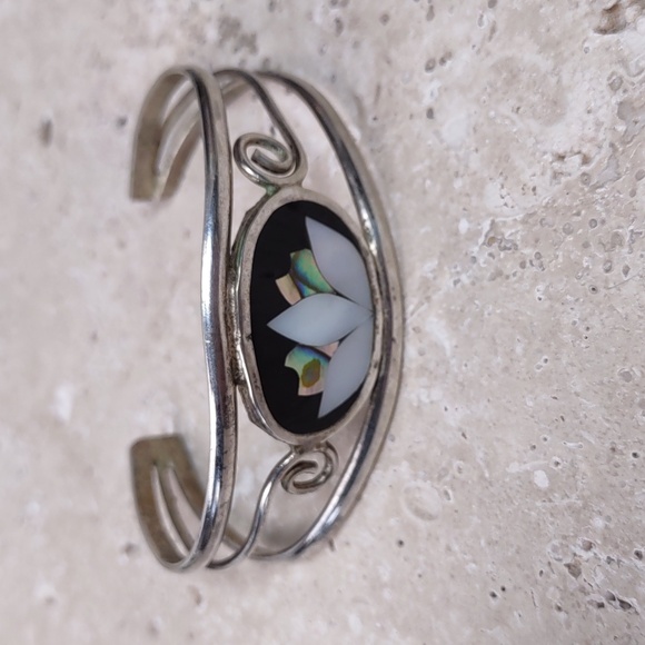 Alpaca Silver Inlay Cuff Bracelet - Picture 3 of 7